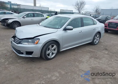 2013 Volkswagen Passat 2.5L Se from USA, damaged, VIN 1VWBP7A37DC103651